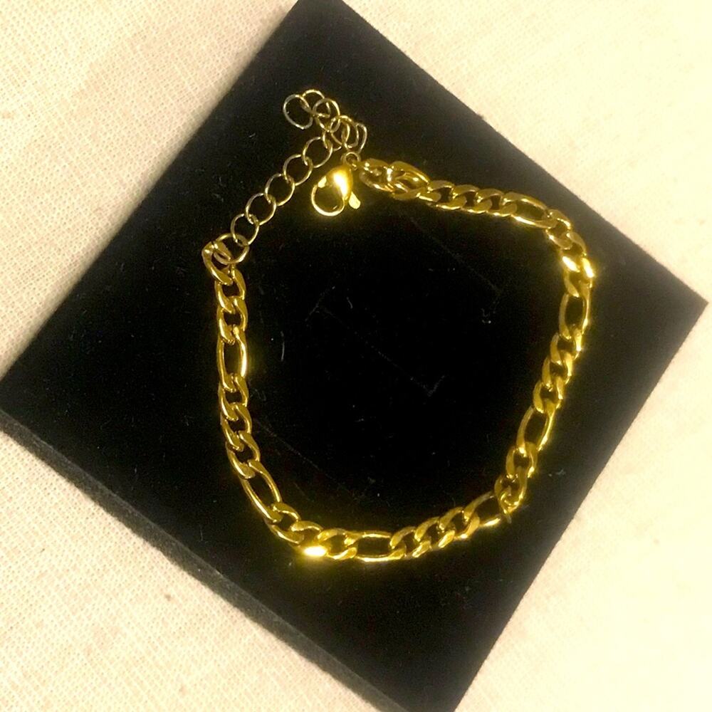 Nevaeh Figaro Gold Bracelet